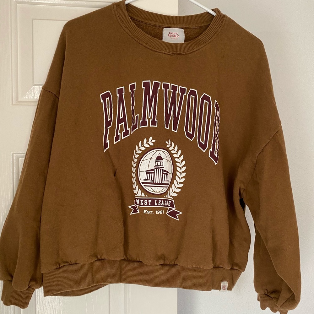 sweatshirt